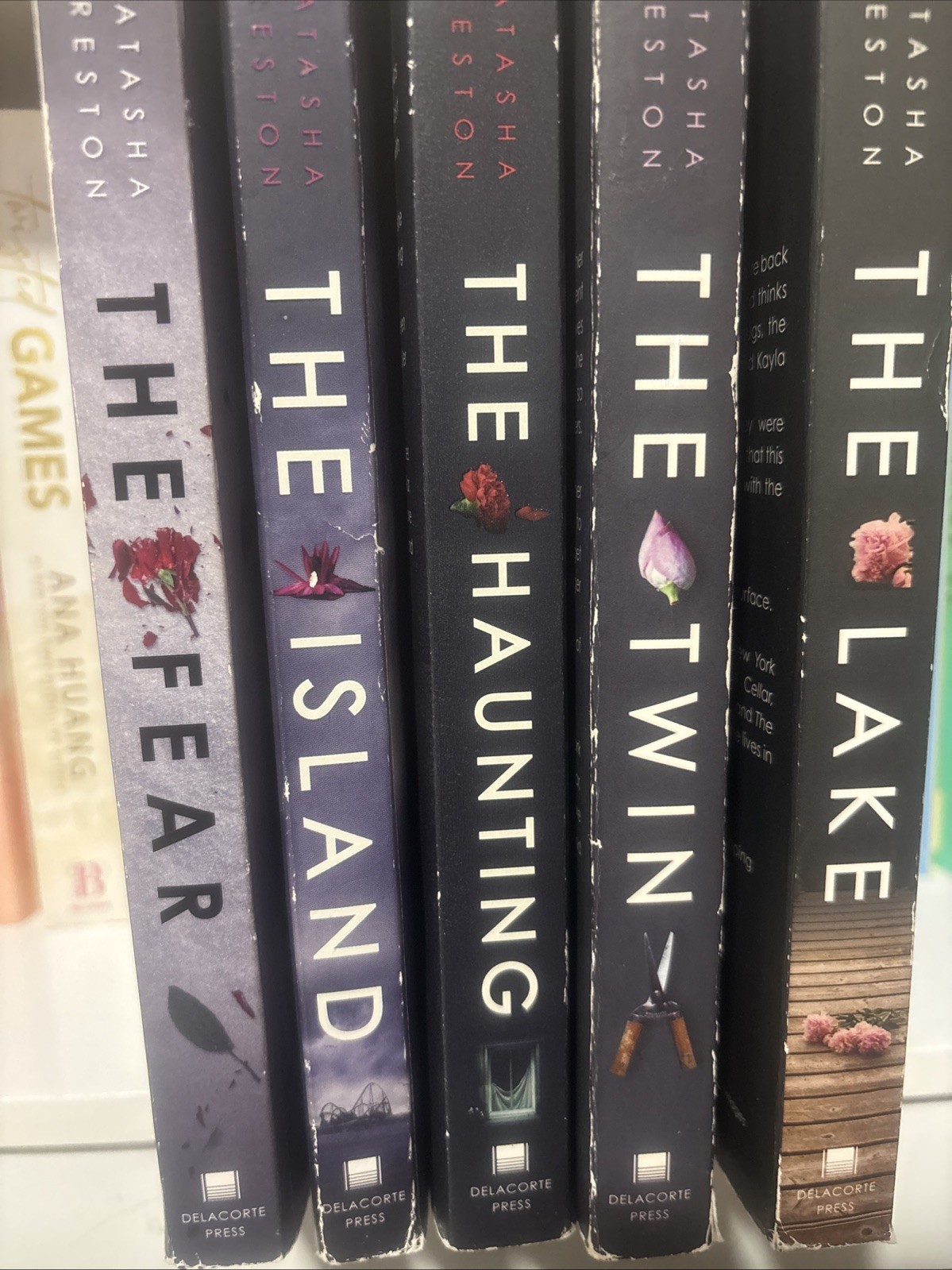 Natasha Preston Book Lot The Lake The Twin The Fear The Haunting The Island