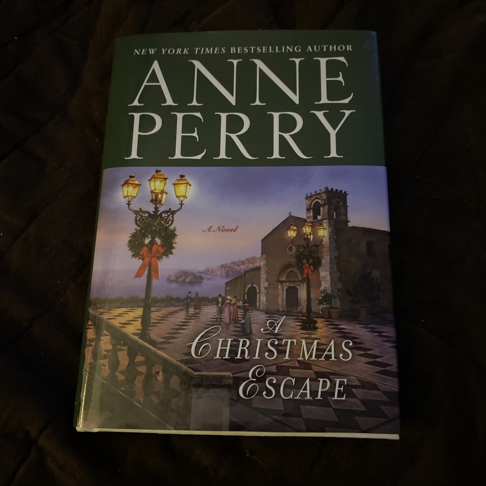 A Christmas Escape Novel Written By Anne Perry Hardcover 157 Pages