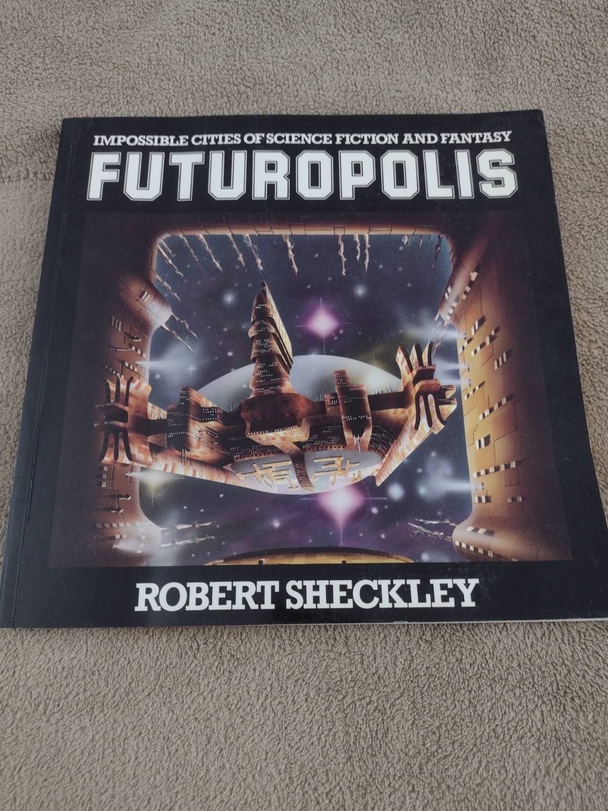 Futuropolis by Robert Sheckley