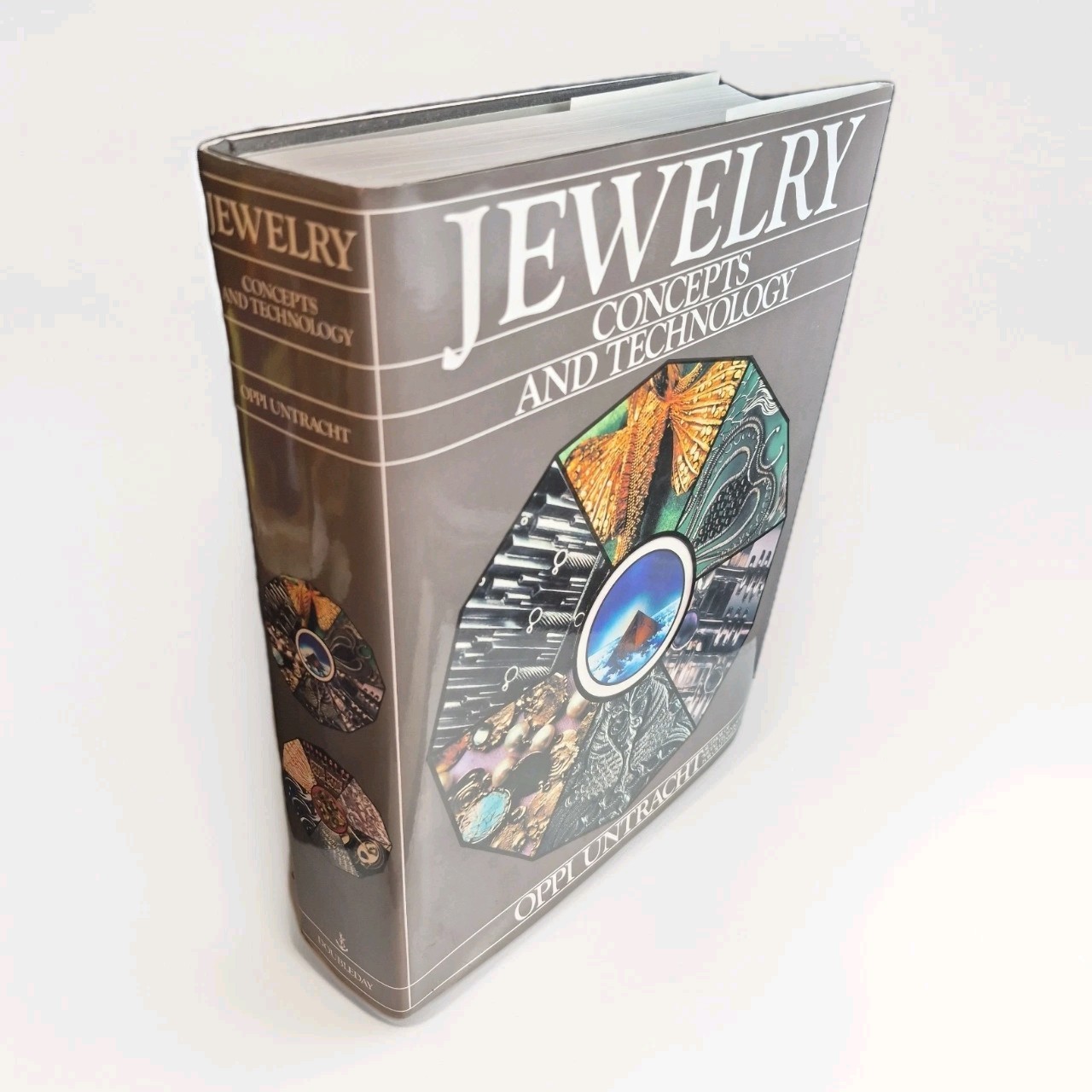 Jewelry Concepts and Technology by Oppi Untracht 1985 Hardcover Book 840 Pages