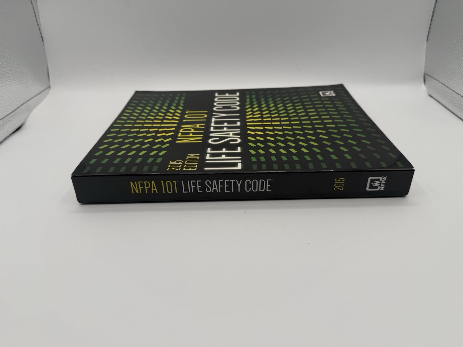 NFPA 101 Life Safety Code 2015 Paperback