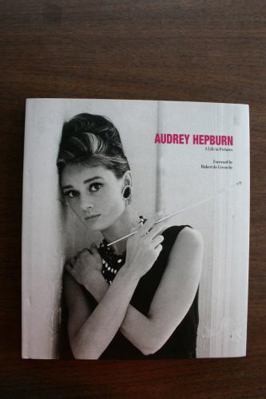 Audrey Hepburn: A Life in Pictures by MJF Books